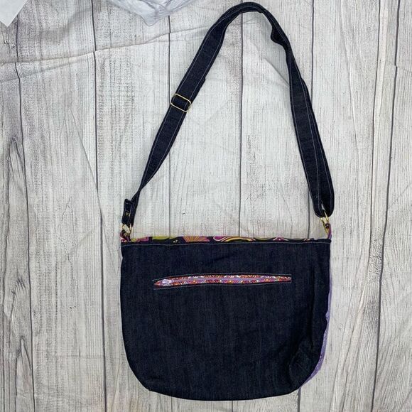 Euphoria Jane handmade crossbody or shoulder fabric fold over purse - Picture 9 of 14